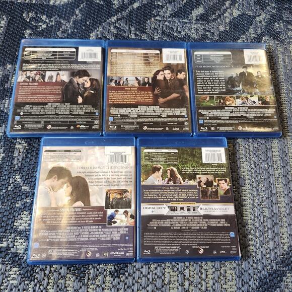 Twilight Saga Blu-ray Complete: New Moon Eclipse Breaking Dawn Part 1 2 Special - Picture 3 of 4